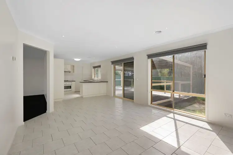 Fifth view of Homely house listing, 6 Brooke Court, Strathdale VIC 3550