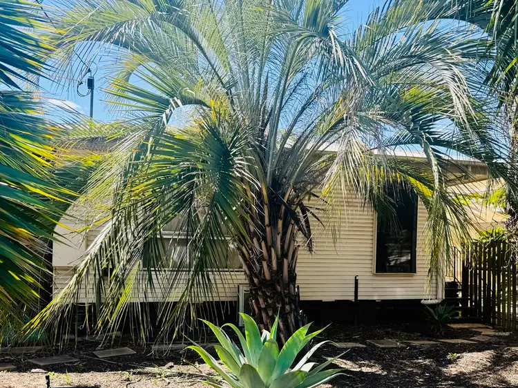6 BOWEN Court, Moranbah QLD 4744