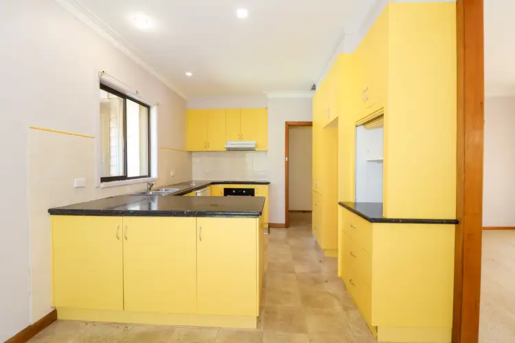 Sixth view of Homely house listing, 180 Stradbroke Avenue, Swan Hill VIC 3585