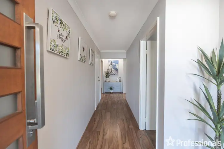 Fifth view of Homely house listing, 6 Parakeet Close, Mount Helena WA 6082