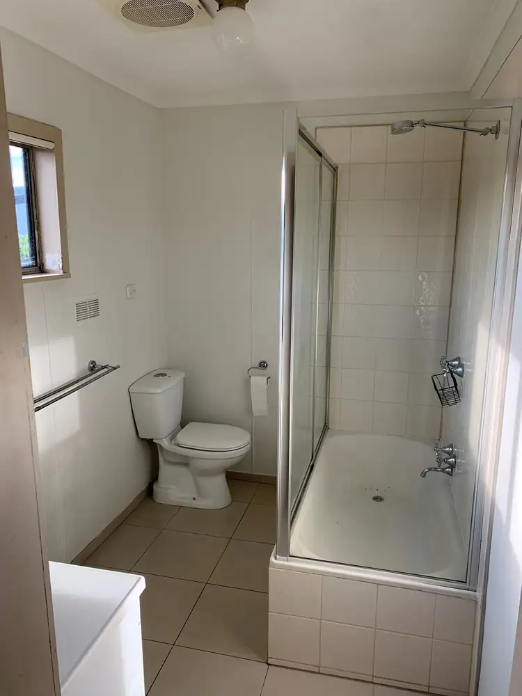 Fifth view of Homely block of units listing, 140 Mary Street, Morwell VIC 3840
