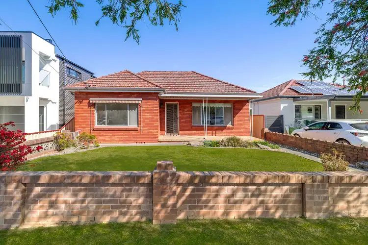 21 Ivy Street, Greenacre NSW 2190