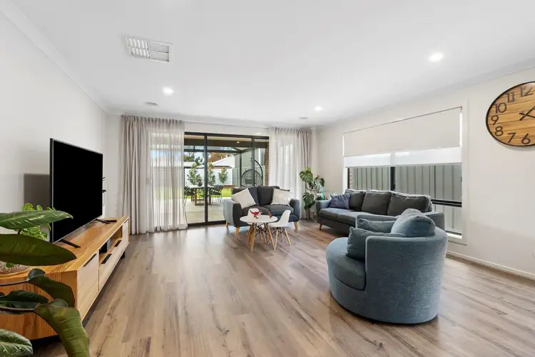 Third view of Homely house listing, 5 Grafton Way, Marong VIC 3515