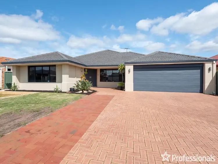 Sixth view of Homely house listing, 25 Excalibur Chase, Wattle Grove WA 6107