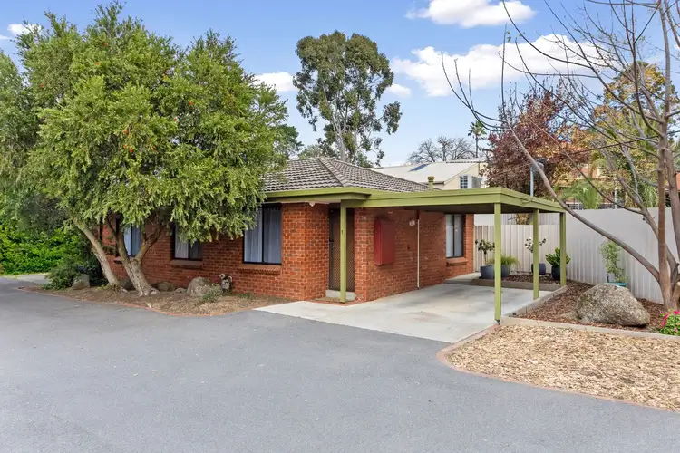 1/7 Minto Street, Quarry Hill VIC 3550