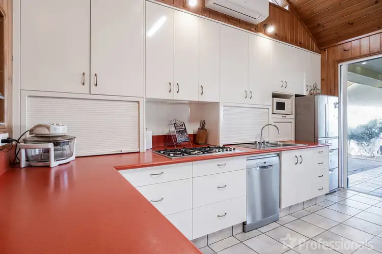Fifth view of Homely house listing, 2 Sophies Way, Zilzie QLD 4710