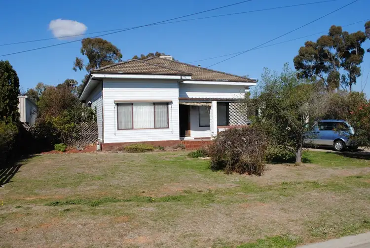 6 Marshall Street, Maryborough VIC 3465