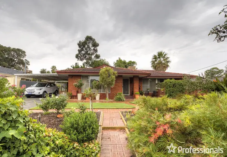 61 Mahonia Way, Forrestfield WA 6058