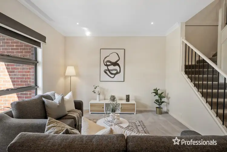 Fifth view of Homely townhouse listing, 32 Eloura Circuit, Taylors Hill VIC 3037
