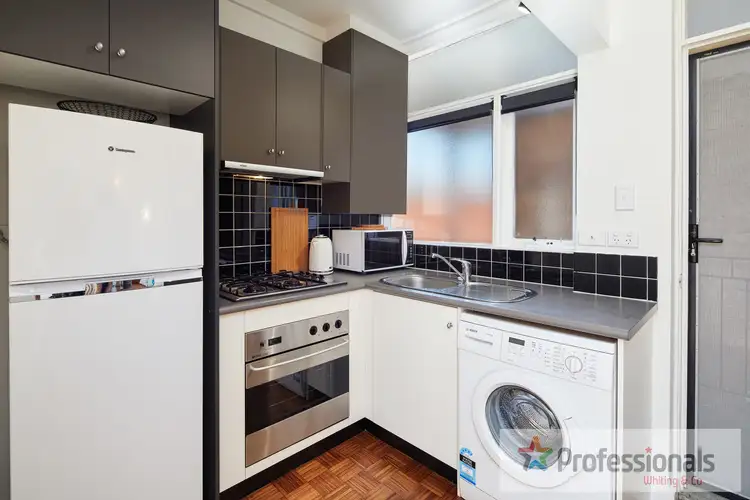 Fourth view of Homely apartment listing, 7/282 Barkly Street, Elwood VIC 3184