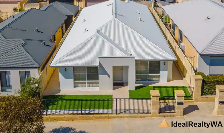 124 Lake Valley Drive, Lakelands WA 6180