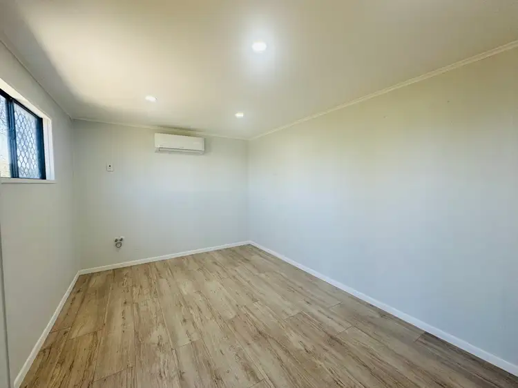 Sixth view of Homely house listing, 7 LYONS Court, Moranbah QLD 4744