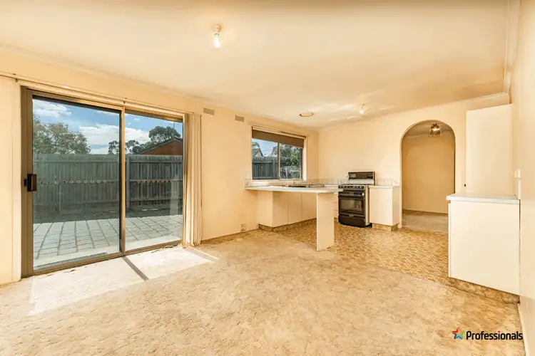 Fifth view of Homely house listing, 15 Alison Place, Attwood VIC 3049