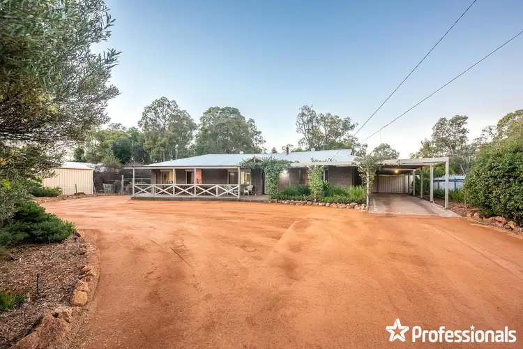 6 Parkland Road, Stoneville WA 6081