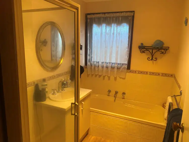 Seventh view of Homely unit listing, 10/86 Elgin Street, Morwell VIC 3840