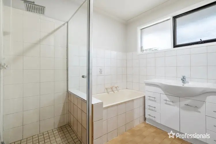 Fifth view of Homely unit listing, 1/1 Montrose Court, Sydenham VIC 3037