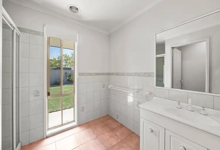 Sixth view of Homely house listing, 1 Shropshire Place, Shepparton VIC 3630