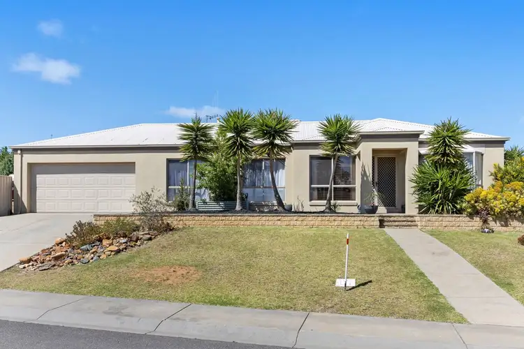 1/24 Alliance Avenue, California Gully VIC 3556