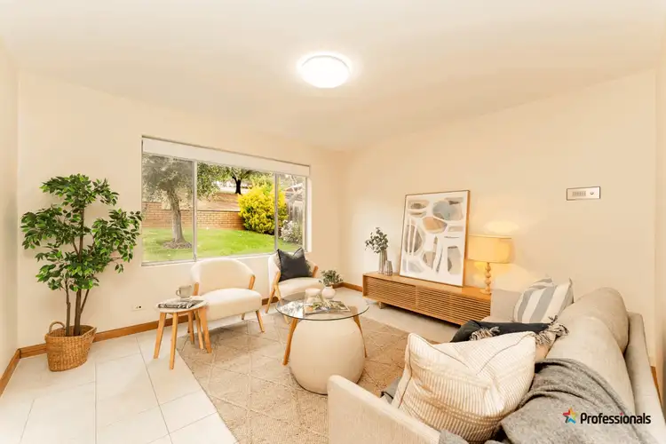 Second view of Homely house listing, 32 Valley Crescent, Glenroy VIC 3046