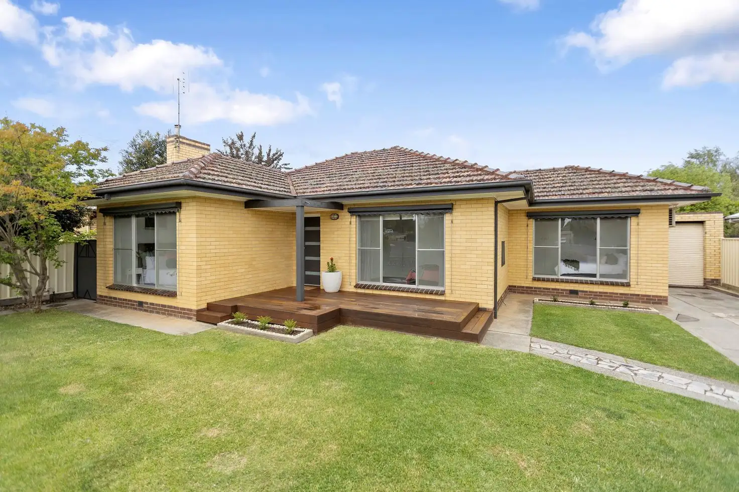 Main view of Homely house listing, 18 Carolin Street, Flora Hill VIC 3550