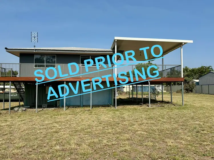 2 OXLEY Drive, Moranbah QLD 4744