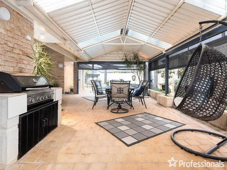Sixth view of Homely house listing, 5 Azurite Court, Forrestfield WA 6058
