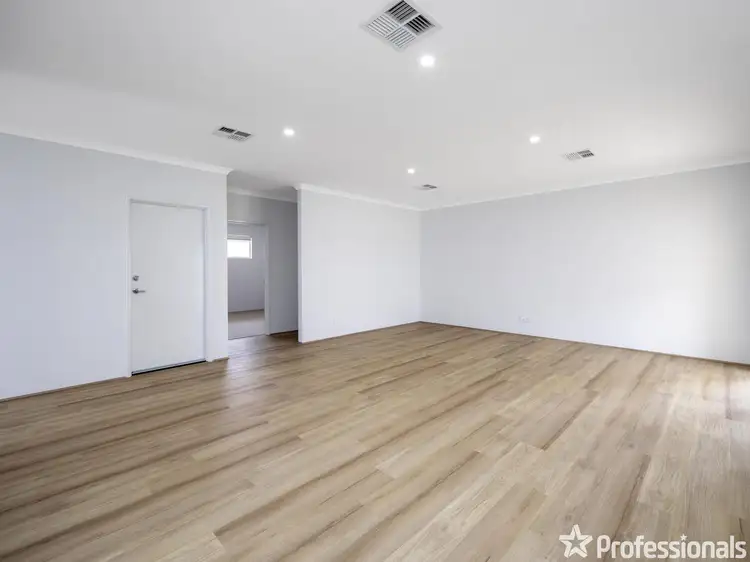 Fifth view of Homely house listing, 2/141 Hale Road, Forrestfield WA 6058