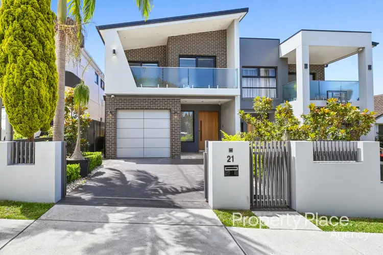 21 Thomas Street, Picnic Point NSW 2213