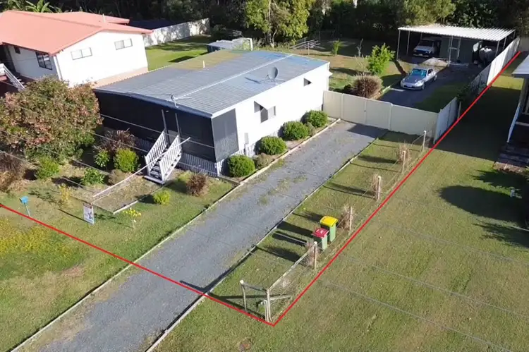 8 Glen Street, Macleay Island QLD 4184