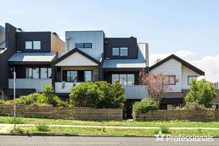 Main view of Homely townhouse listing, 2/4-6 Canning Street, Avondale Heights VIC 3034