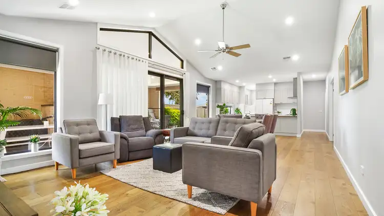 Fifth view of Homely house listing, 2 Pertobe Drive, Kialla VIC 3631