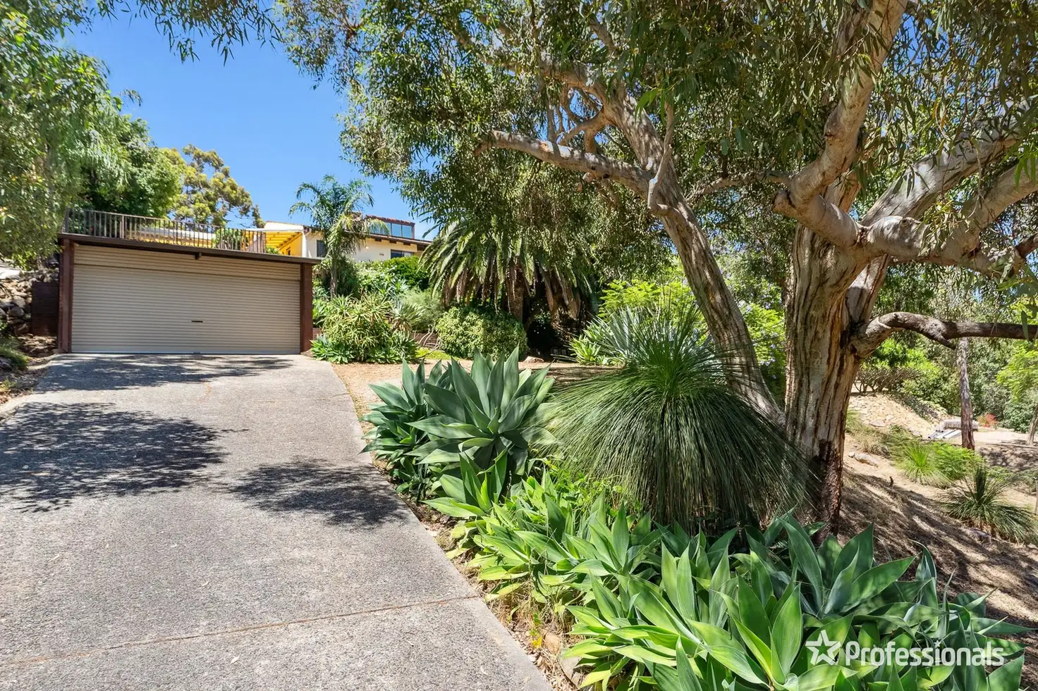 Main view of Homely house listing, 20 Sundew Road, Gooseberry Hill WA 6076