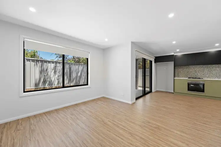 Fourth view of Homely townhouse listing, 6/17 Paterson Street, Quarry Hill VIC 3550