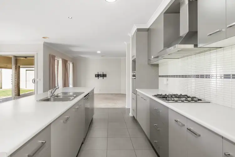 Fifth view of Homely house listing, 4 Bentleigh Street, Shepparton VIC 3630
