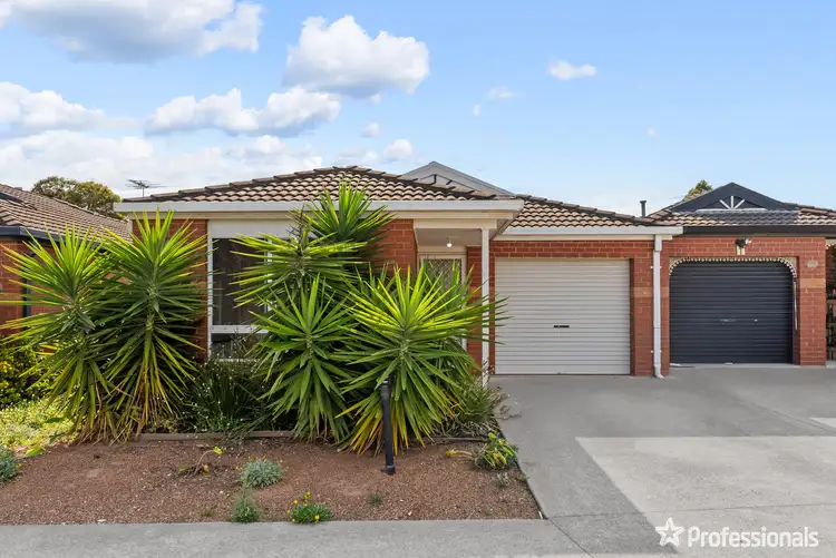 2/21 Patonga Drive, Delahey VIC 3037