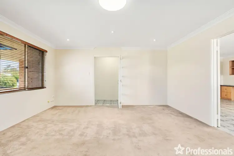 Fifth view of Homely house listing, 4 Pyrite Court, Forrestfield WA 6058