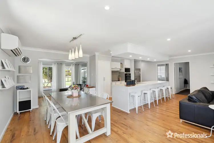 19 Bridgwood Road, Lesmurdie WA 6076