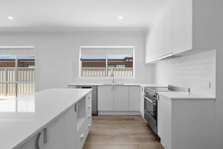 Sixth view of Homely house listing, 5 Calliope Lane, Kialla VIC 3631