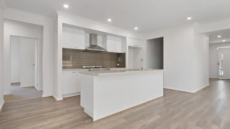 Second view of Homely house listing, 9 Heron Court, Kialla VIC 3631