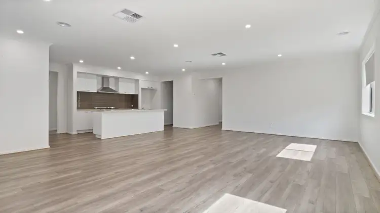 Third view of Homely house listing, 9 Heron Court, Kialla VIC 3631