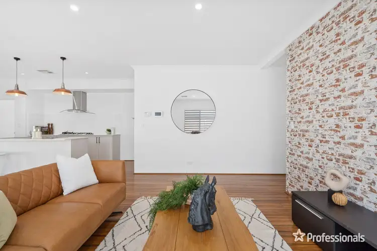 Fifth view of Homely house listing, 7 Blossom View, Forrestfield WA 6058