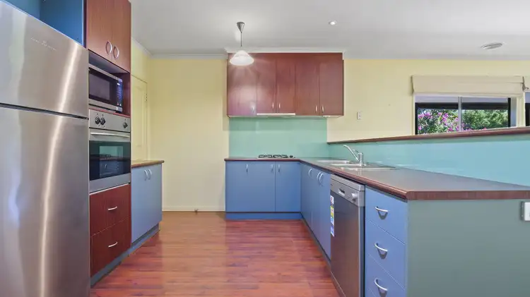 Fifth view of Homely house listing, 9 Freer Court, Mooroopna VIC 3629