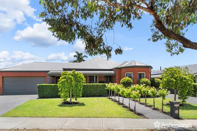 6 Bond Drive, Taylors Lakes VIC 3038