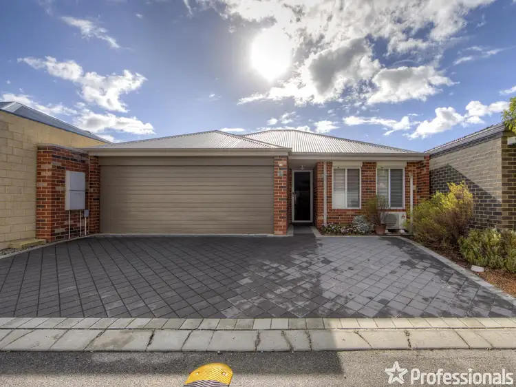 11/2 Briza Lane, Forrestfield WA 6058