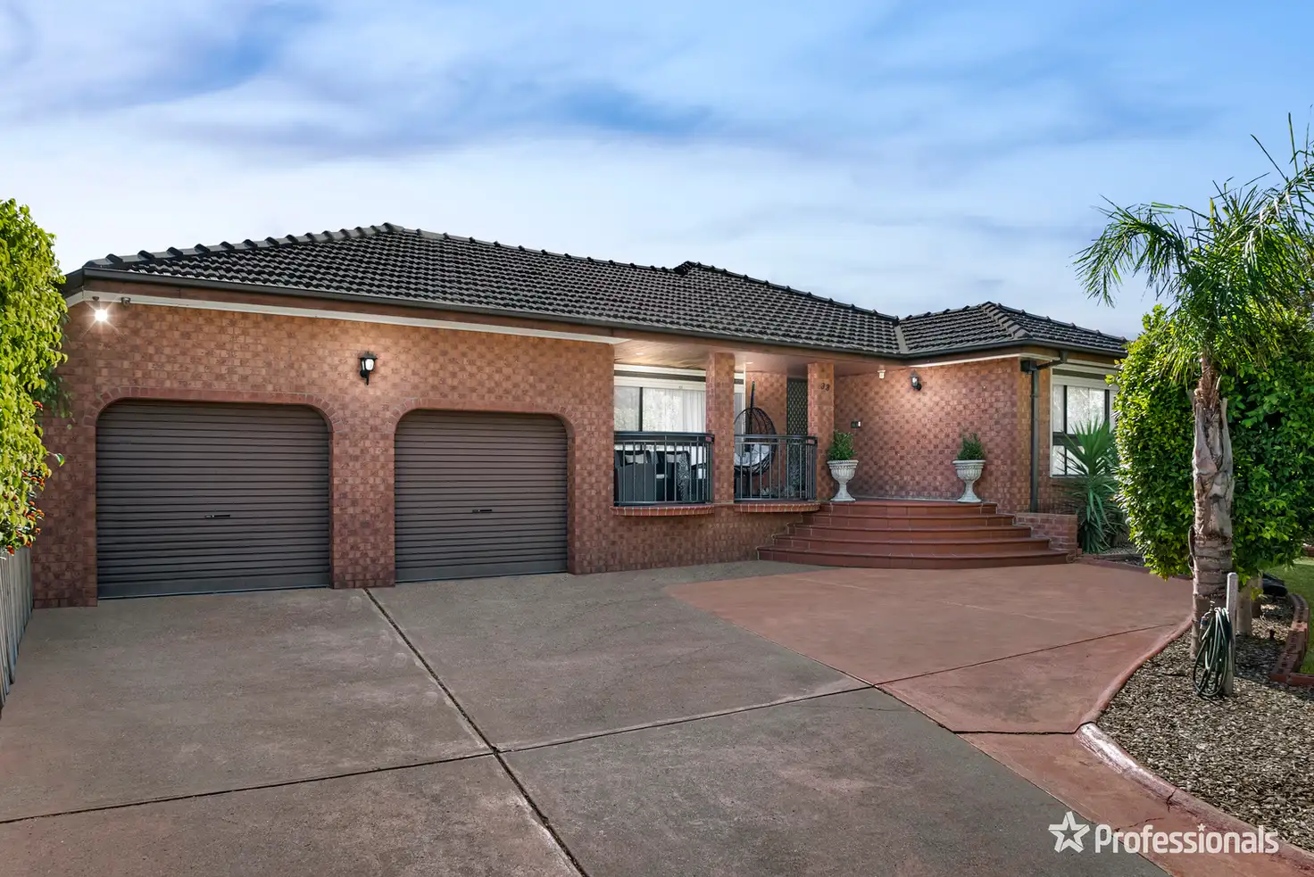 Main view of Homely house listing, 33 Goodwood Drive, Keilor Downs VIC 3038