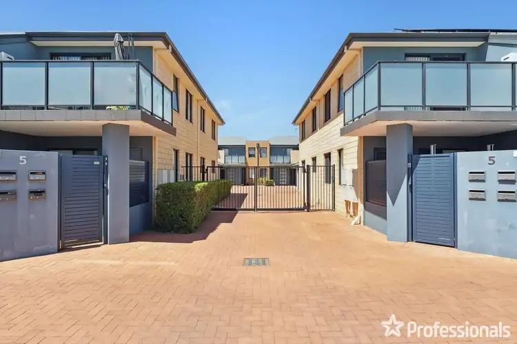 2/5 North Street, Midland WA 6056