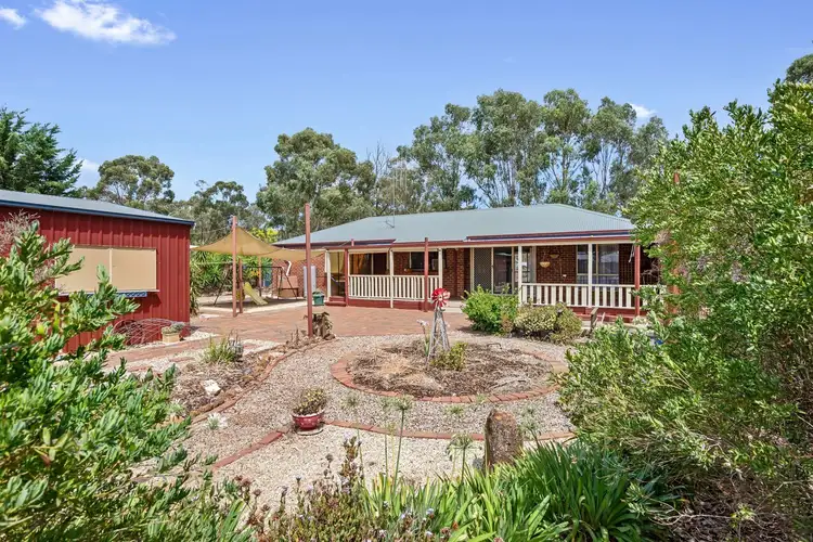 11 Cameron Court, Huntly VIC 3551