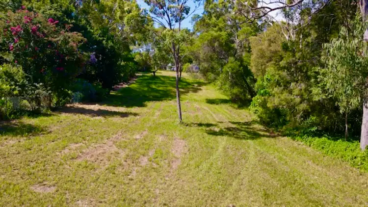 31 Kooberry Street, Macleay Island QLD 4184