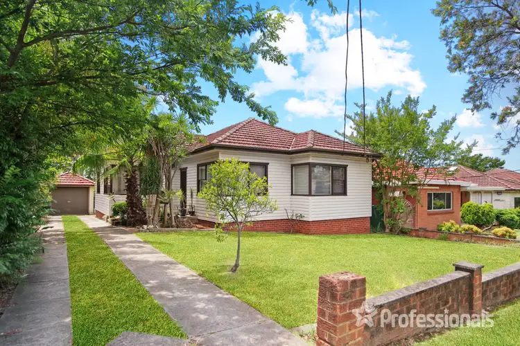 6 Greendale Crescent