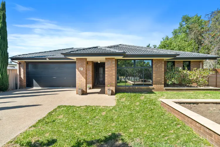19 Manifold Street